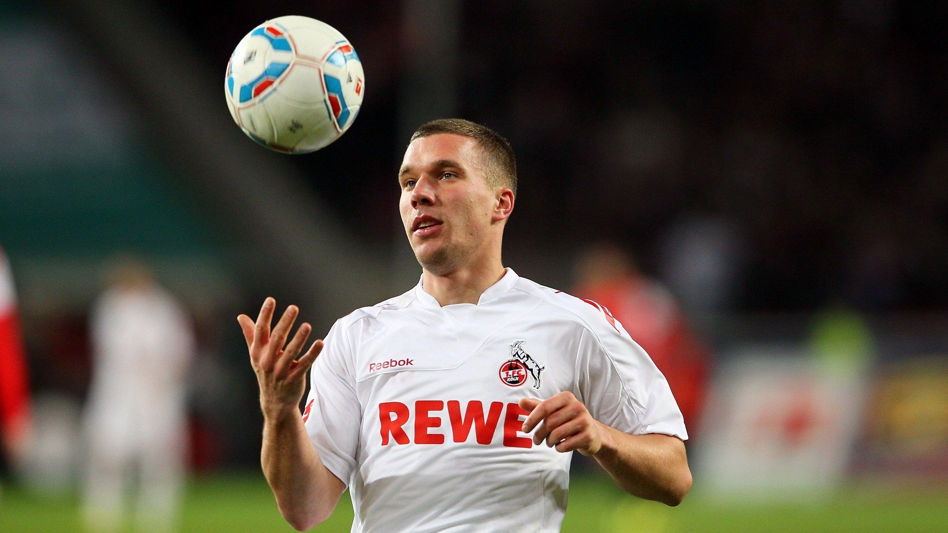 詹姆斯表示目标是用表现赢得尊重，詹姆斯谈最重要的人