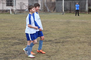 爱游戏app下载-足球专项奖学金项目启动鼓励学生坚持运动训练，小学生足球训练营奖状