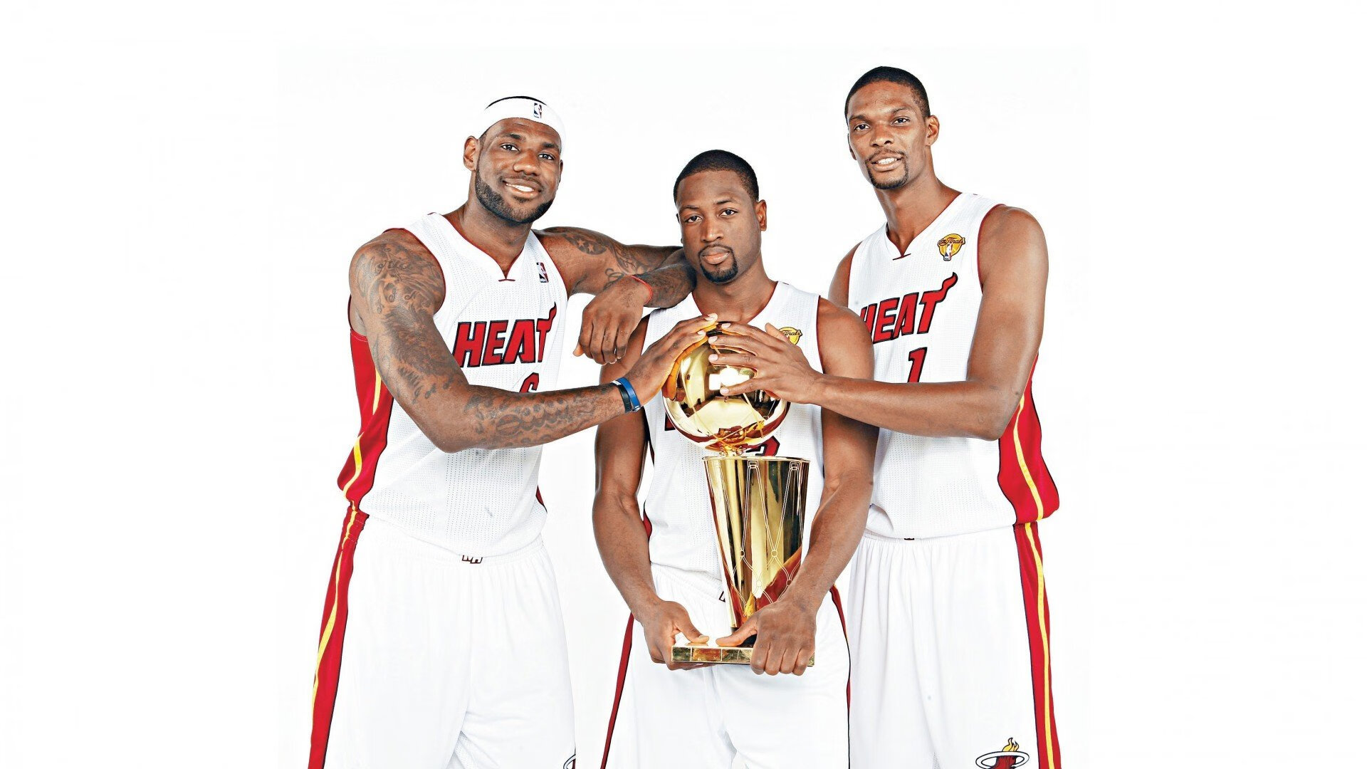 普里吉奥尼将担任西部全明星助理教练，首次亮相NBA全明星赛，普里吉奥尼的妻子照片